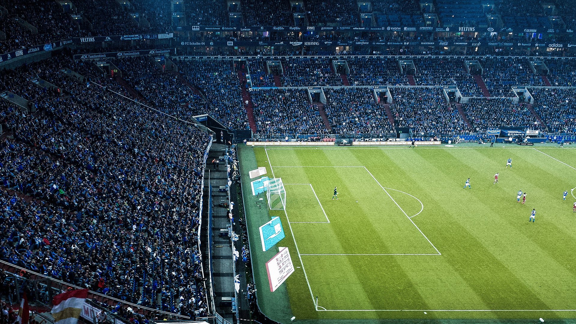 爱游戏官方-_赛场边缘：运动员的趣味小插曲_，赛场上运动员之歌