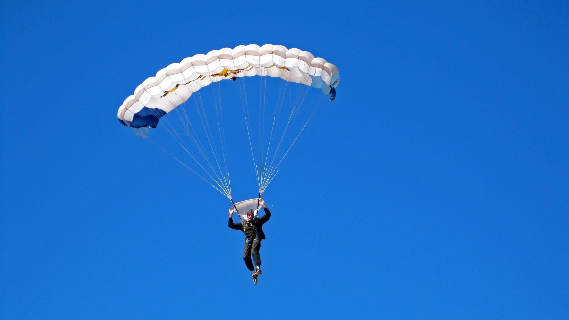 意大利女子排球队在四分之一决赛中战胜中国队，意大利国家女子排球队
