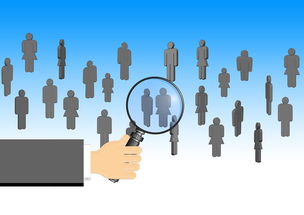 爱游戏下载-比赛中阵容调整是否能带动进攻节奏，如何选择比赛阵型